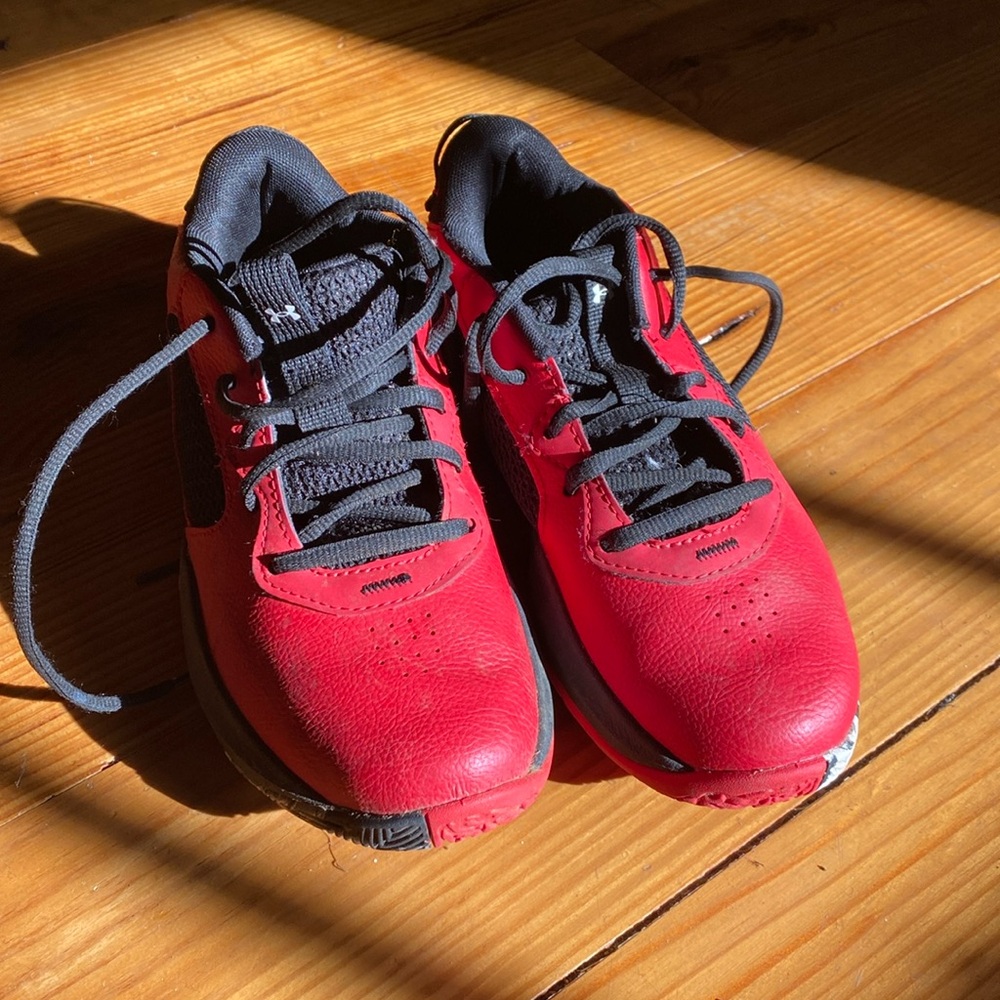 Under Armour Youth Basketball Shoes